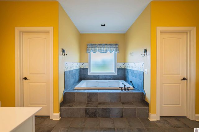 210 McKenna Dr, Kevil, KY 42053