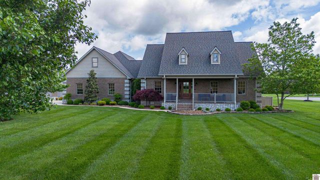 210 McKenna Dr, Kevil, KY 42053