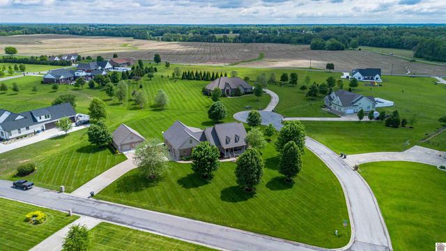 210 McKenna Dr, Kevil, KY 42053