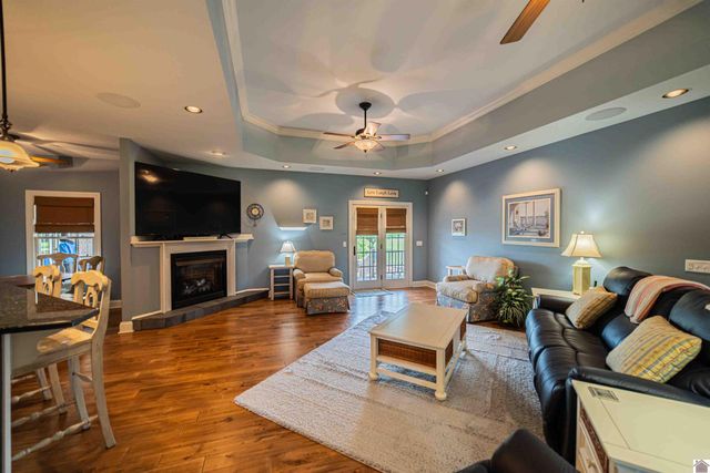 210 McKenna Dr, Kevil, KY 42053