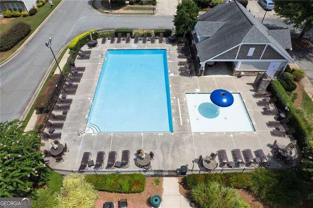 506 Willow Turn, Canton, GA 30114