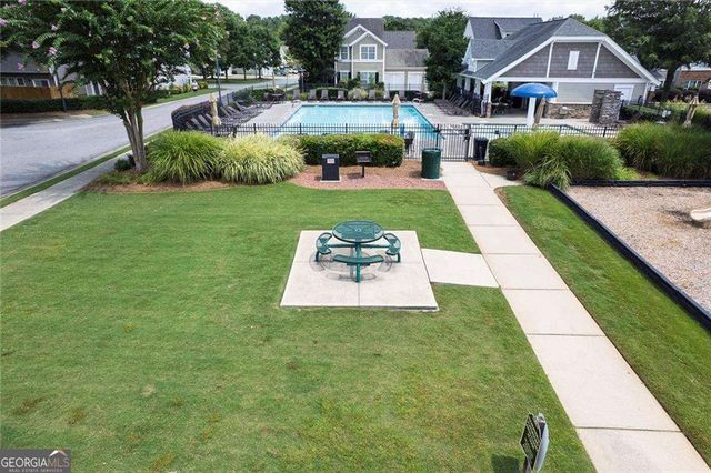 506 Willow Turn, Canton, GA 30114