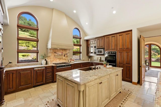 220 Falcon Hill, Santa Cruz, CA 95065