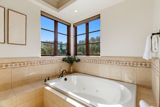 220 Falcon Hill, Santa Cruz, CA 95065