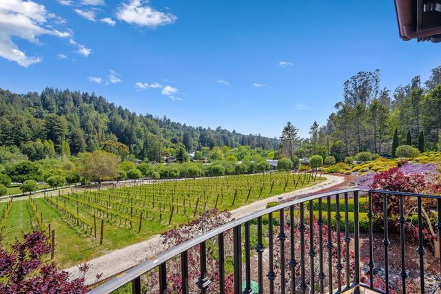 220 Falcon Hill, Santa Cruz, CA 95065