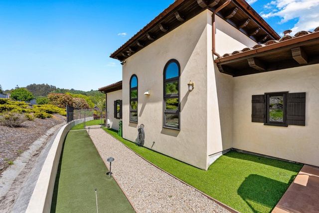 220 Falcon Hill, Santa Cruz, CA 95065