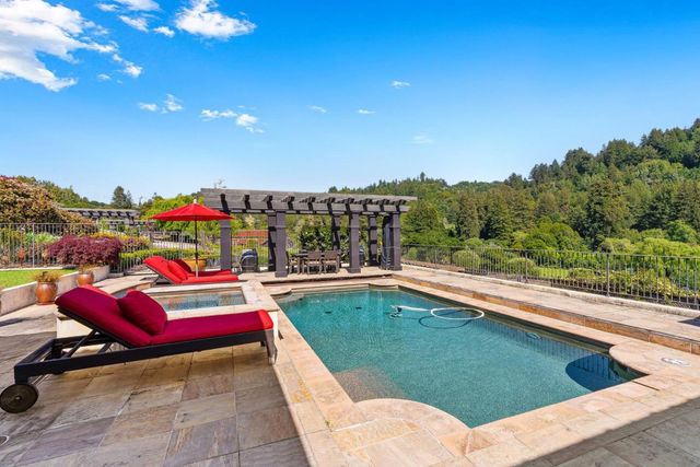 220 Falcon Hill, Santa Cruz, CA 95065