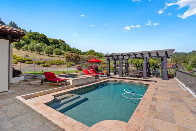 220 Falcon Hill, Santa Cruz, CA 95065