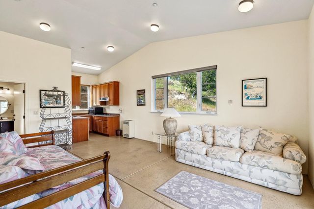 220 Falcon Hill, Santa Cruz, CA 95065