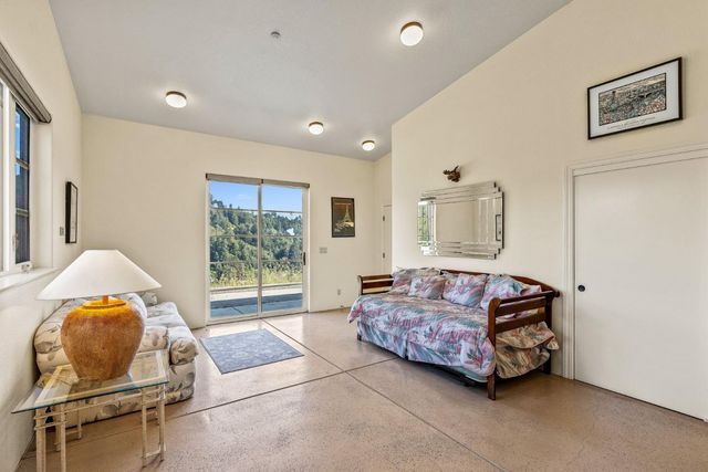 220 Falcon Hill, Santa Cruz, CA 95065