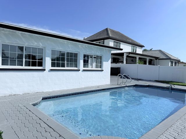 720 CAPRI BOULEVARD, St Petersburg, FL 33706