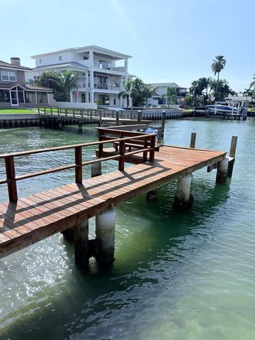 720 CAPRI BOULEVARD, St Petersburg, FL 33706