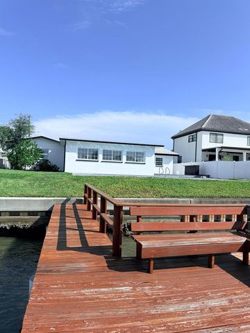 720 CAPRI BOULEVARD, St Petersburg, FL 33706