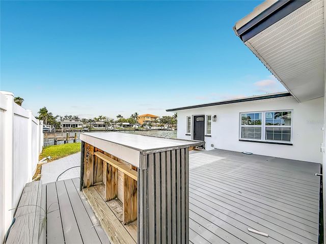 720 CAPRI BOULEVARD, St Petersburg, FL 33706