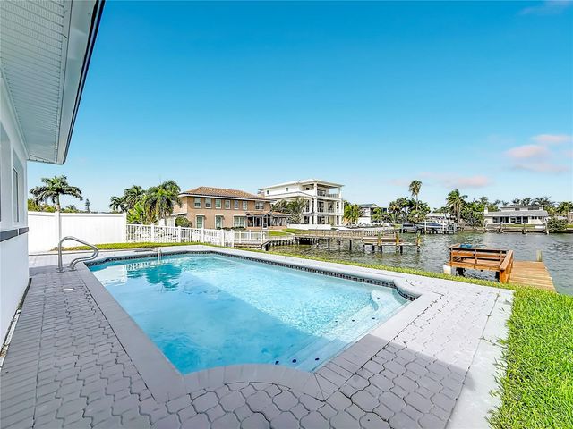 720 CAPRI BOULEVARD, St Petersburg, FL 33706