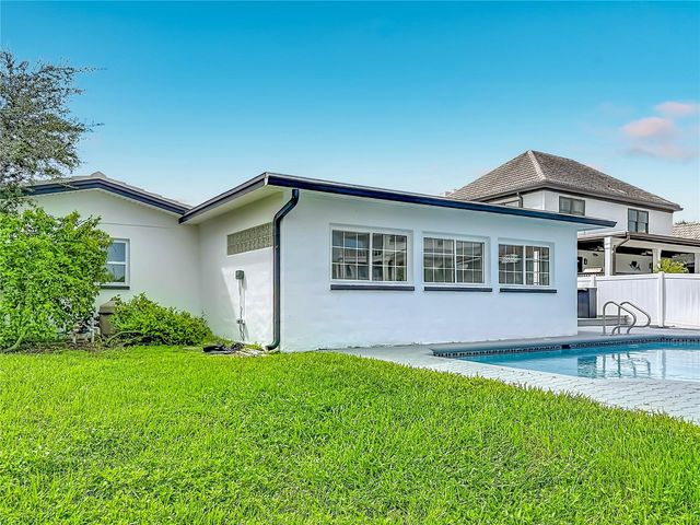 720 CAPRI BOULEVARD, St Petersburg, FL 33706