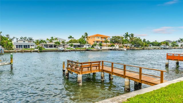 720 CAPRI BOULEVARD, St Petersburg, FL 33706