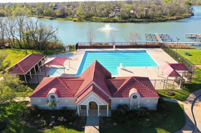 1931 Timber Creek Drive, Missouri City, TX 77459