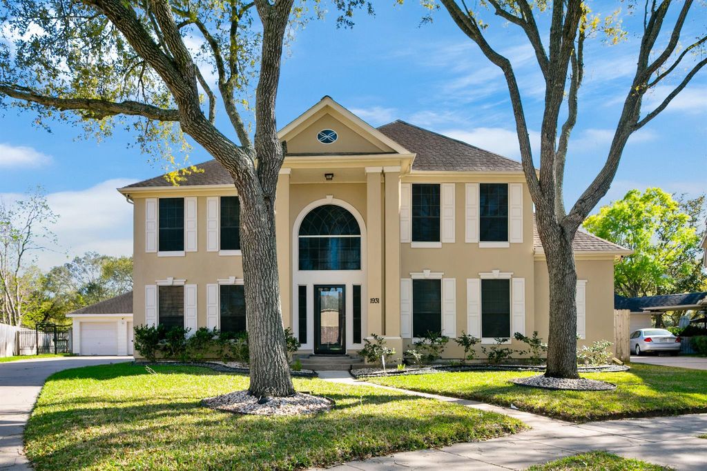 1931 Timber Creek Drive, Missouri City, TX 77459