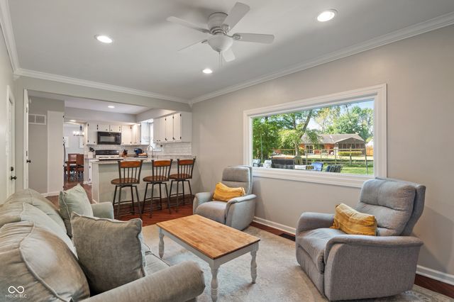 8250 Shadow Circle, Indianapolis, IN 46260