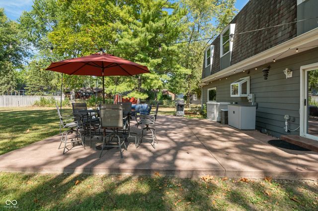 8250 Shadow Circle, Indianapolis, IN 46260