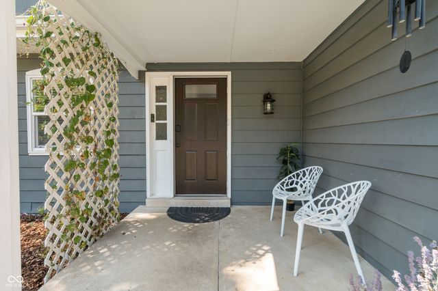 8250 Shadow Circle, Indianapolis, IN 46260