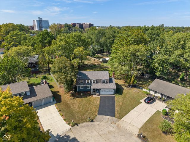 8250 Shadow Circle, Indianapolis, IN 46260