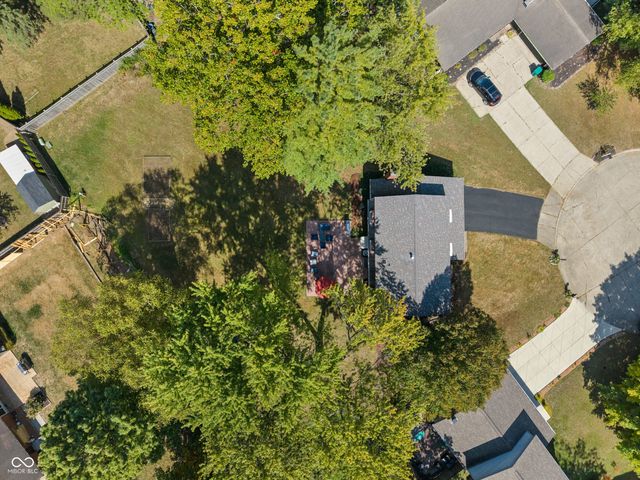 8250 Shadow Circle, Indianapolis, IN 46260