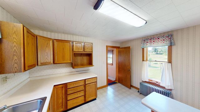 N17088 E Orchard Lane, Galesville, WI 54630