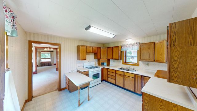 N17088 E Orchard Lane, Galesville, WI 54630