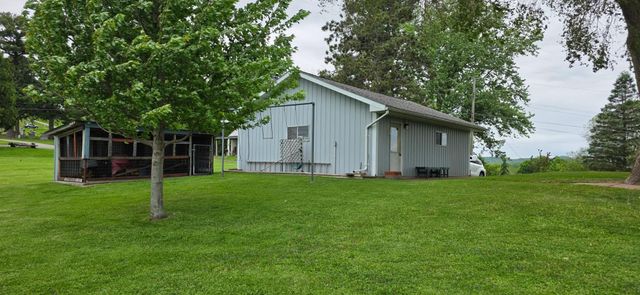 N17088 E Orchard Lane, Galesville, WI 54630
