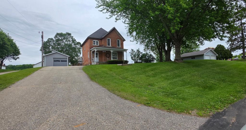 N17088 E Orchard Lane, Galesville, WI 54630
