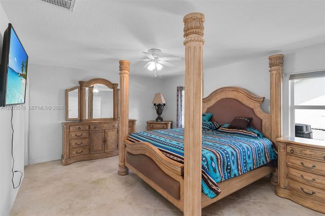2009 SW 36th Ter, Cape Coral, FL 33914