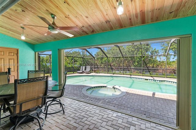 2009 SW 36th Ter, Cape Coral, FL 33914