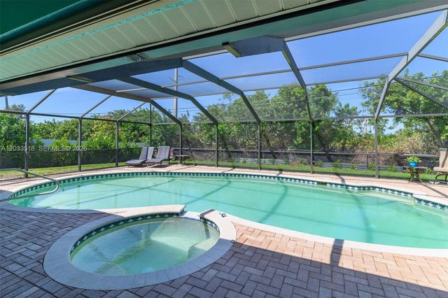 2009 SW 36th Ter, Cape Coral, FL 33914