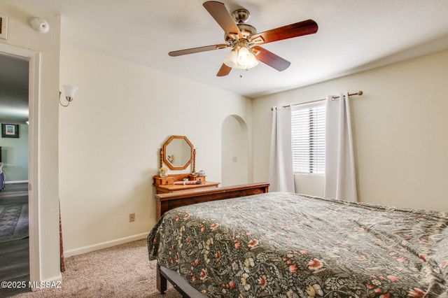 8271 N Oracle Rd Apt 252, Tucson, AZ 85704