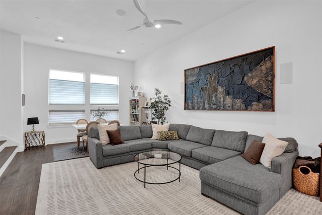 3816 Roseland Avenue C300, Dallas, TX 75204