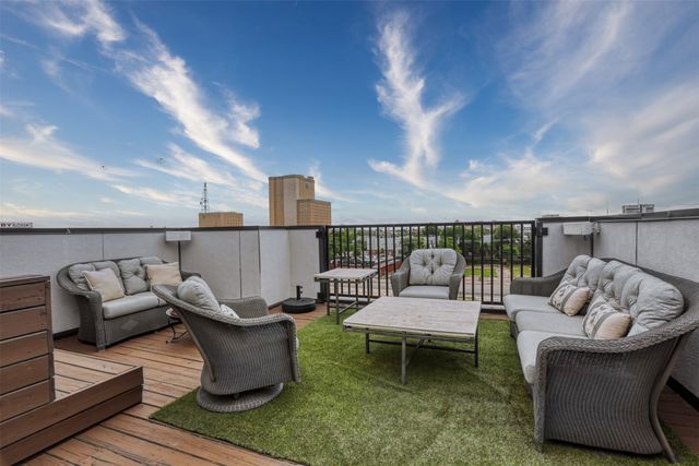 3816 Roseland Avenue C300, Dallas, TX 75204