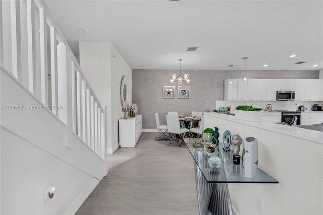 4608 NW 83rd Pkwy 0, Doral, FL 33166