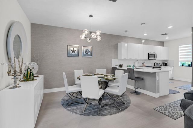 4608 NW 83rd Pkwy 0, Doral, FL 33166