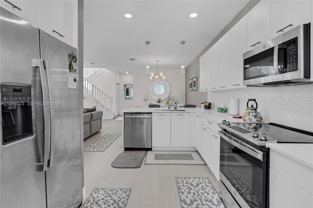 4608 NW 83rd Pkwy 0, Doral, FL 33166