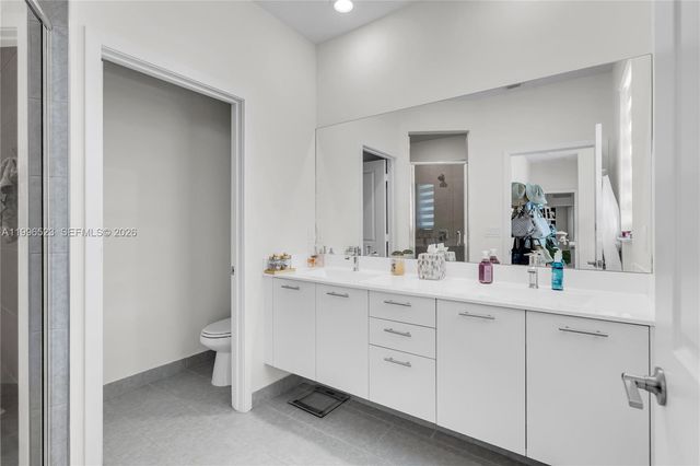 4608 NW 83rd Pkwy 0, Doral, FL 33166