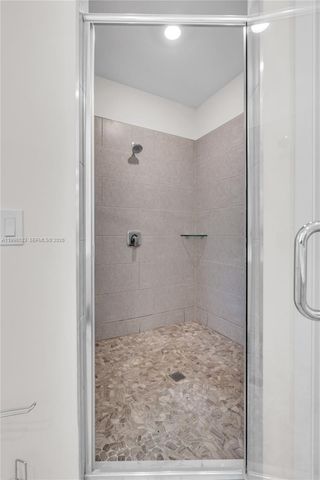 4608 NW 83rd Pkwy 0, Doral, FL 33166