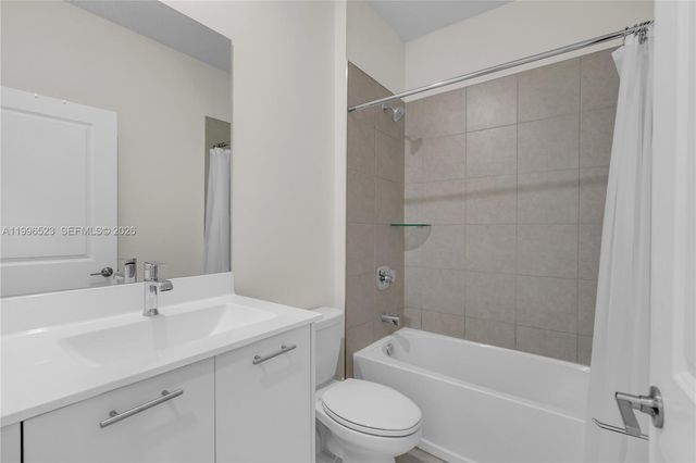 4608 NW 83rd Pkwy 0, Doral, FL 33166