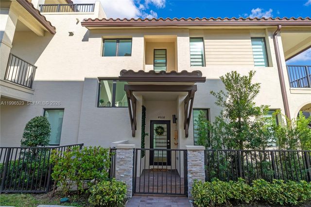 4608 NW 83rd Pkwy 0, Doral, FL 33166