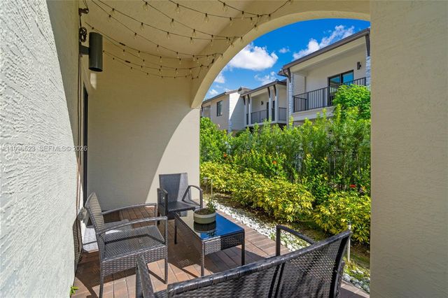 4608 NW 83rd Pkwy 0, Doral, FL 33166