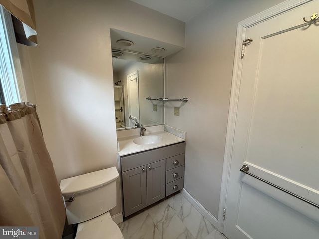 411 N 4TH ST, Lemoyne, PA 17043