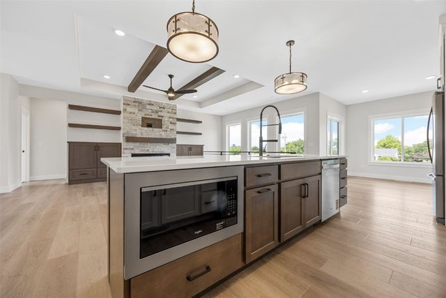 4018 Peridot Drive, Marion, IA 52302