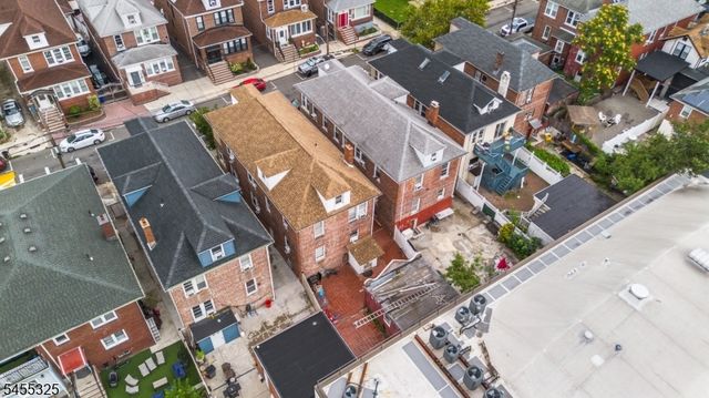 8312 1St Ave, North Bergen Twp., NJ 07047