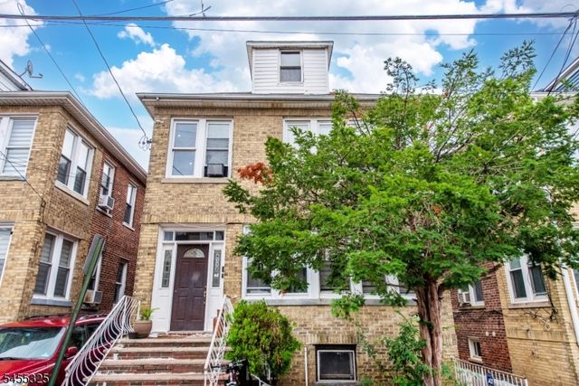 8312 1St Ave, North Bergen Twp., NJ 07047